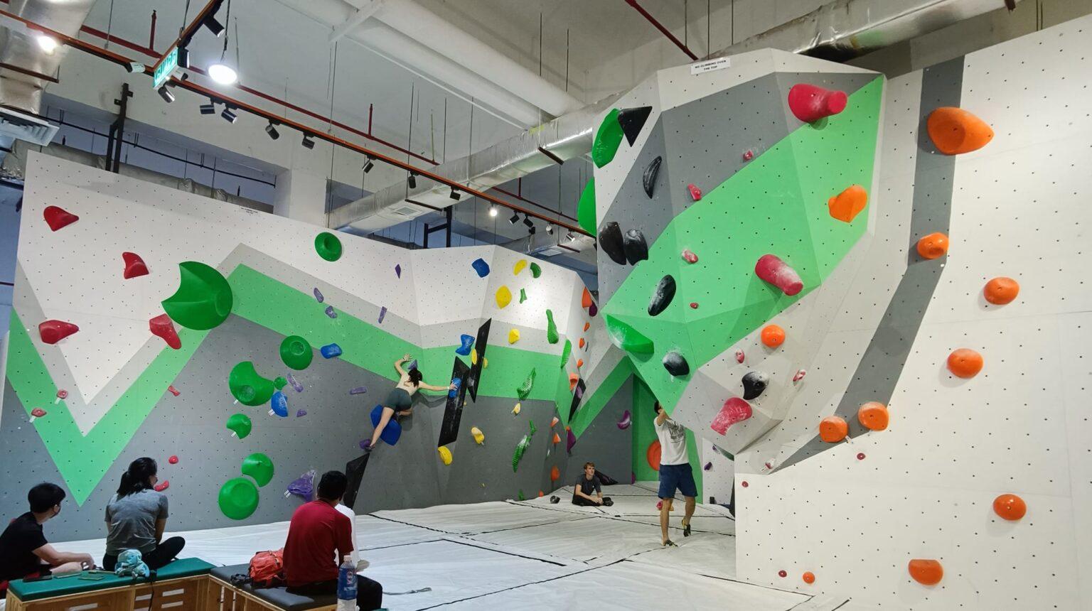 30 Indoor & Outdoor Rock Climbing Malaysia Locations!